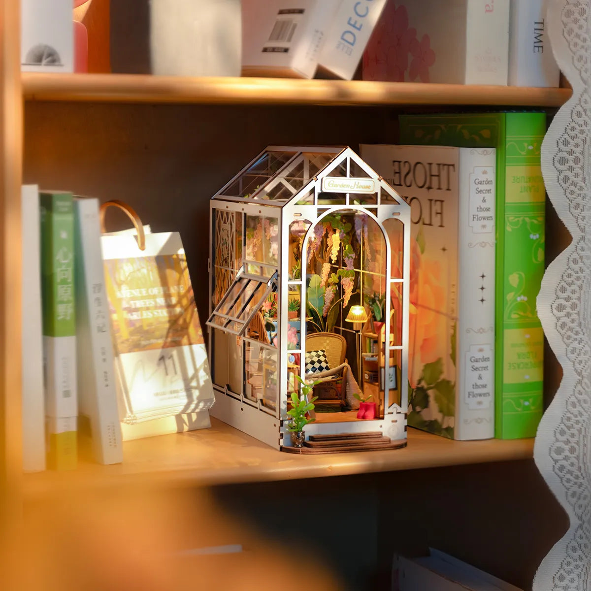 Drewniane Puzzle 3D - Book Nook - Garden