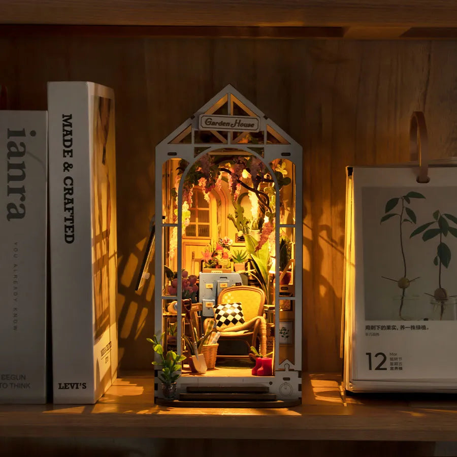 Drewniane Puzzle 3D - Book Nook - Garden